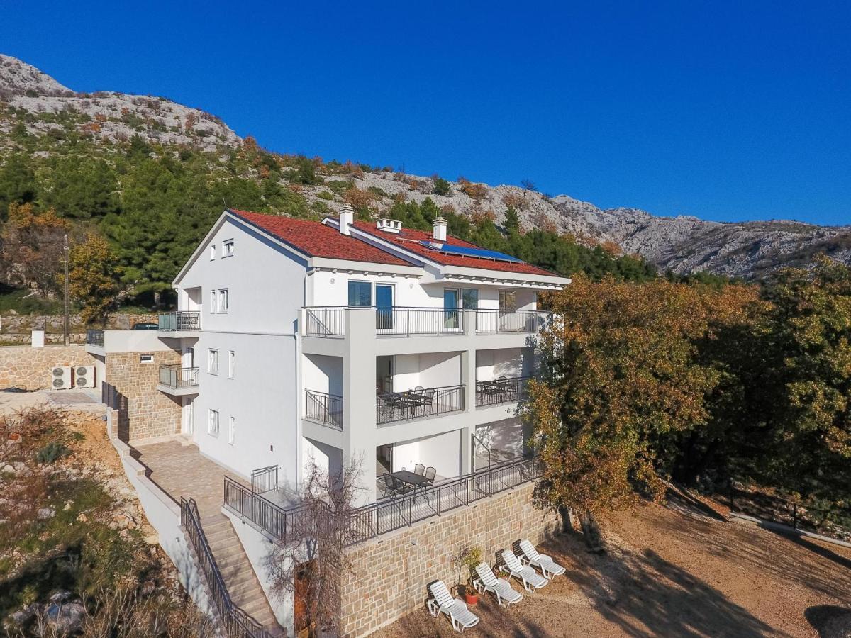 Apartmani Villa Paulo Starigrad Paklenica Exterior foto