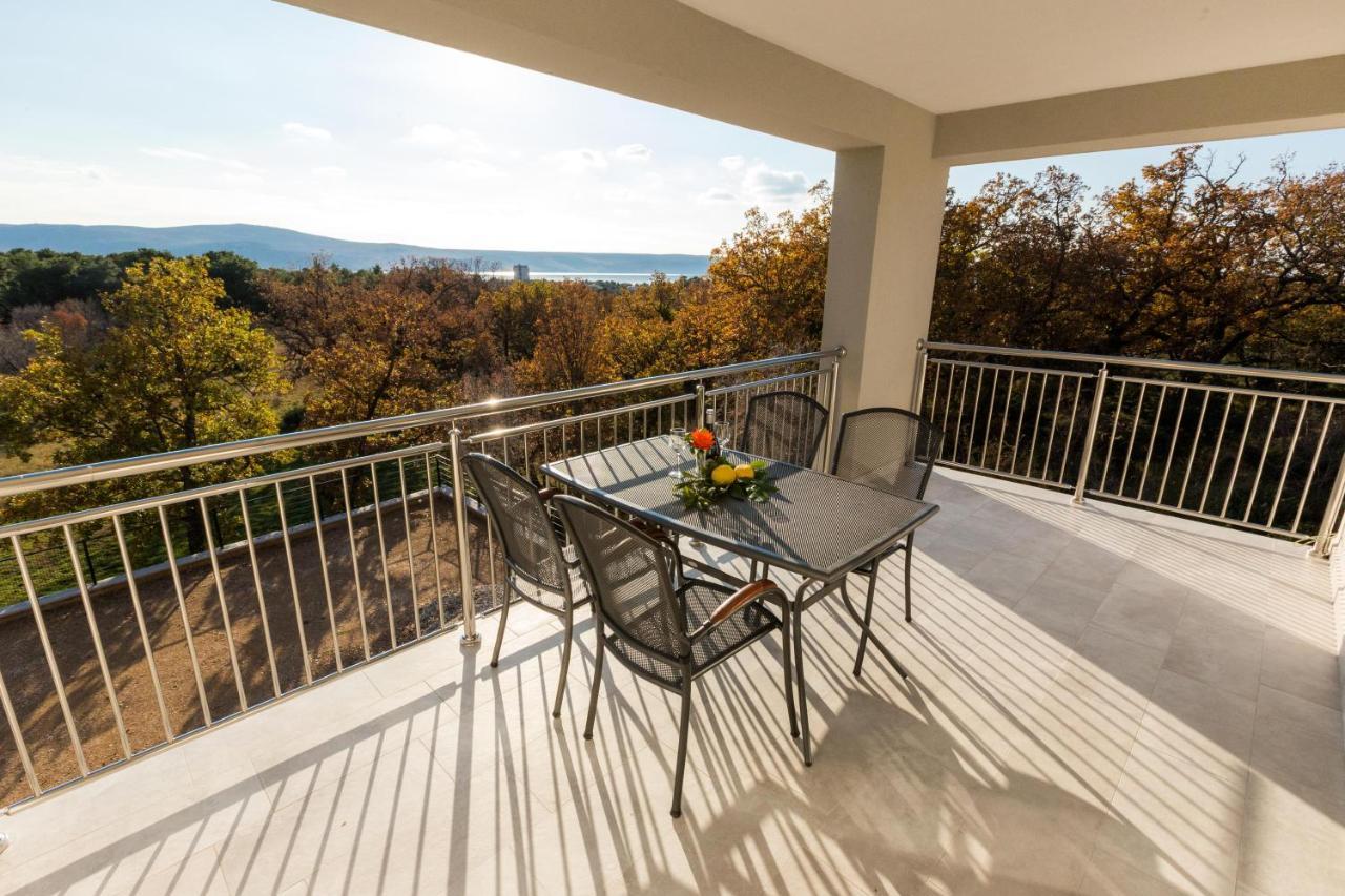 Apartmani Villa Paulo Starigrad Paklenica Exterior foto